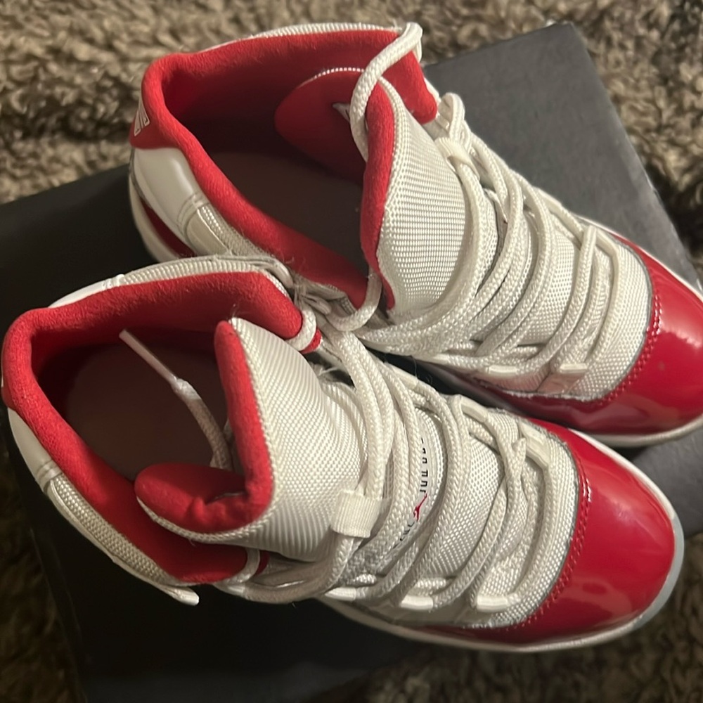 Girl/boy Jordan 13